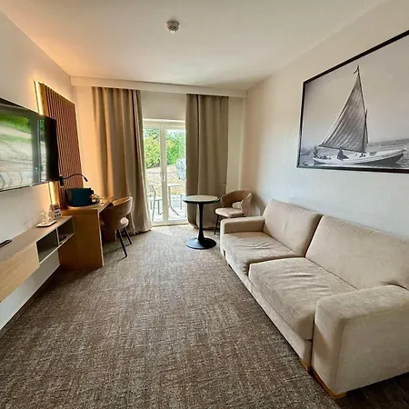 Zenit Wellness Balaton ボニャルツバシュ