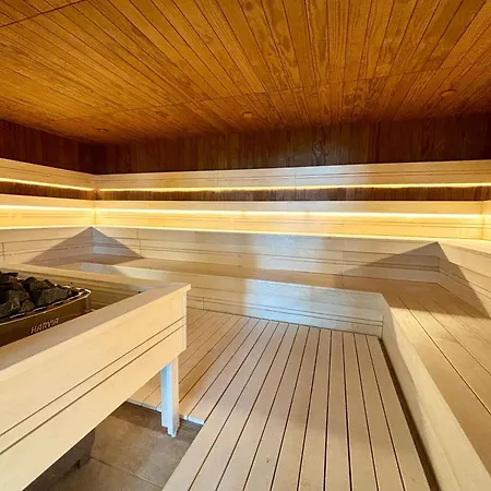 Zenit Wellness Balaton فندق 4*