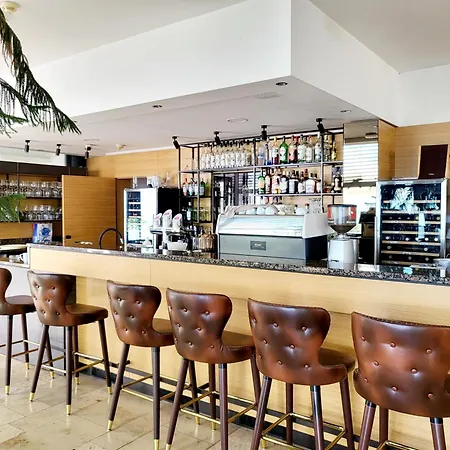 Ξενοδοχείο Zenit Wellness Balaton 4*