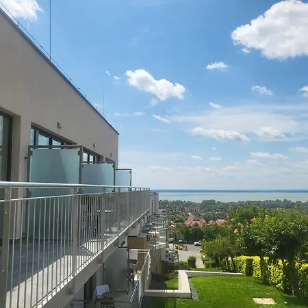 ホテル Zenit Wellness Balaton