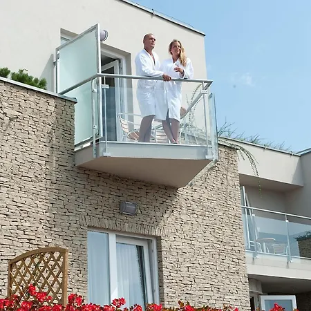 Hotell Zenit Wellness Balaton 4*