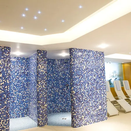 Zenit Wellness Balaton 4* ボニャルツバシュ
