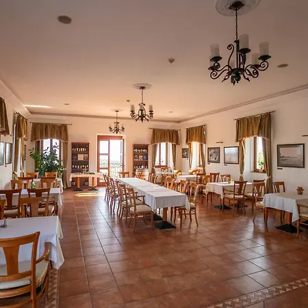 Zenit Wellness Balaton فونيارتْسفاشغ