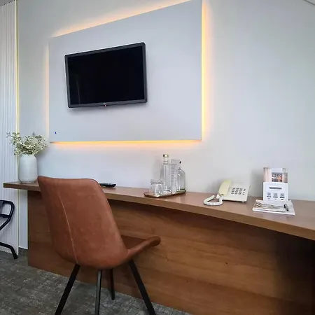 ホテル Zenit Wellness Balaton