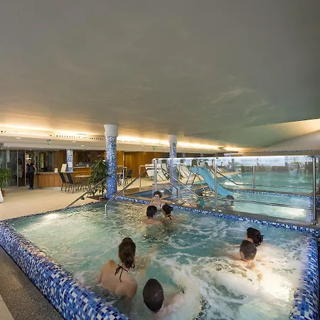 Zenit Wellness Balaton Hotel