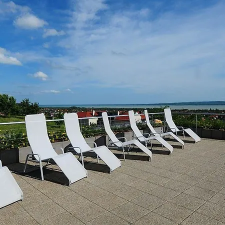 Zenit Wellness Balaton Vonyarcvashegy