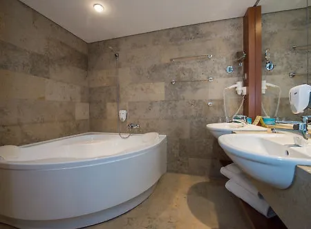 Hotel Zenit Wellness Balaton 4*