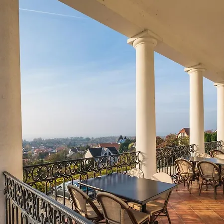 Zenit Wellness Balaton Hotell 4*