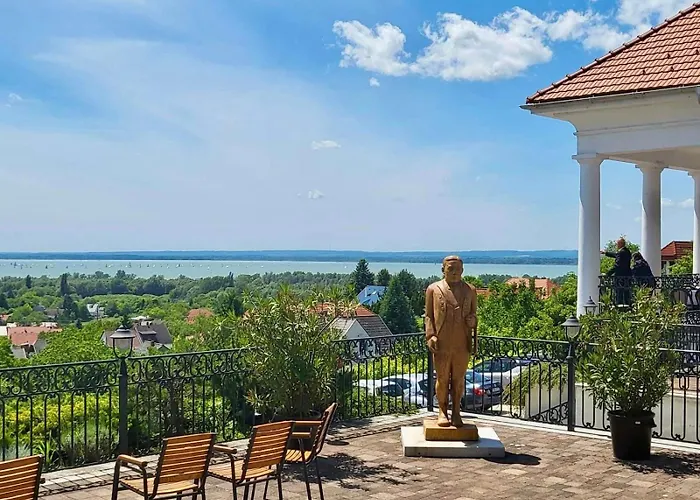 Zenit Wellness Balaton Vonyarcvashegy