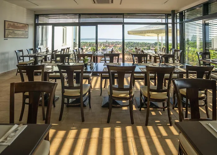 Hotel Zenit Wellness Balaton