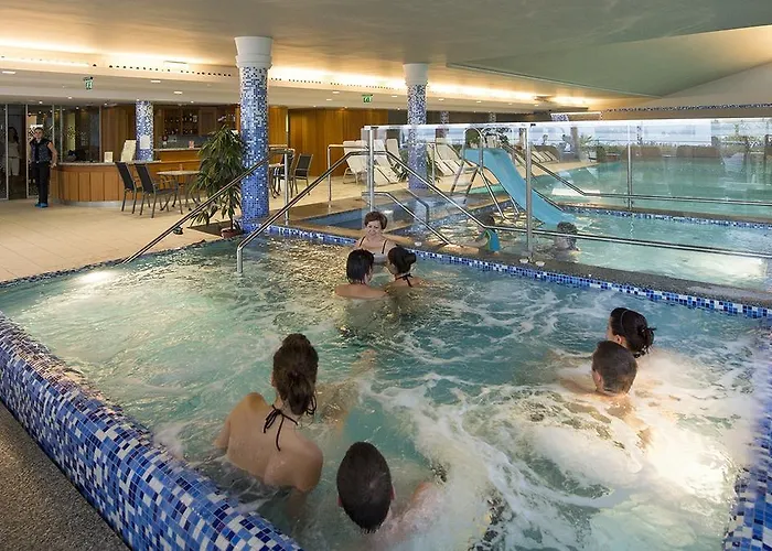 Zenit Wellness Balaton ホテル
